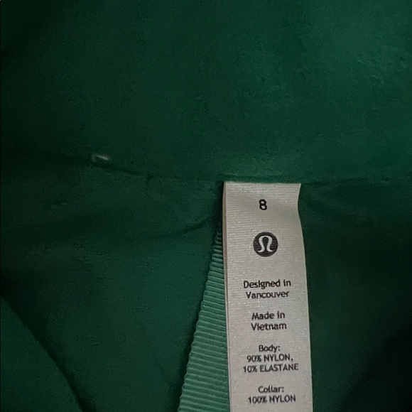 Lululemon 🍋Athletica Down for it All Green Vest - Picture 2 of 4